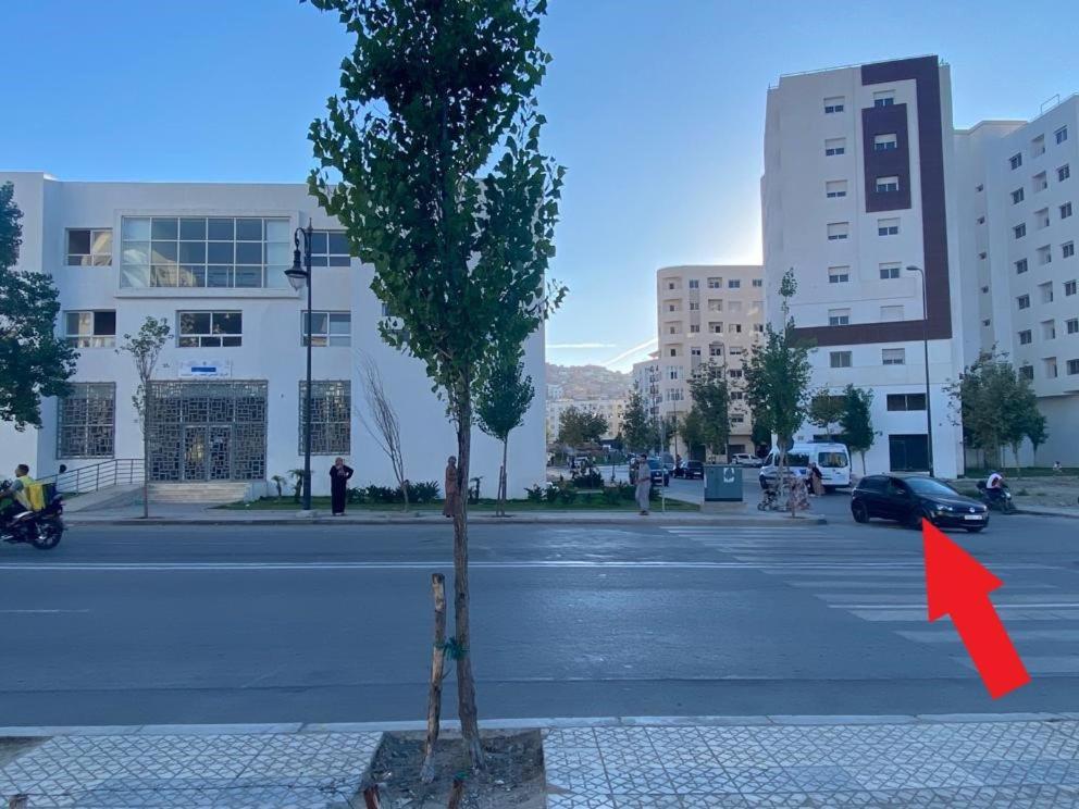 Appart Neuf Lumineux Climatise 1Ere Etage Tânger Exterior foto